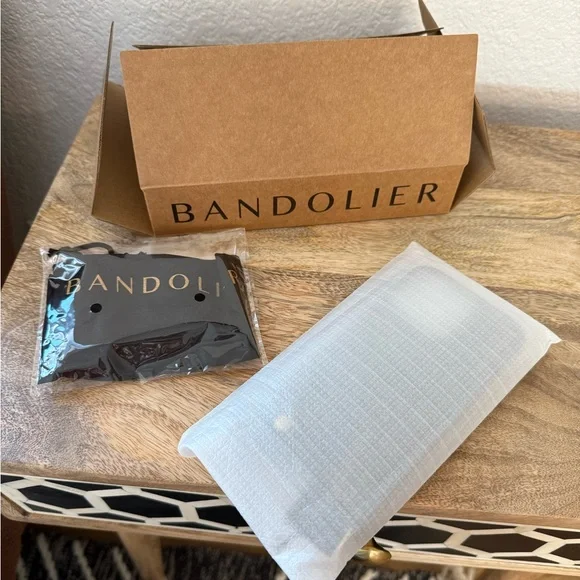 Bandolier brand new phone case iPhone 13 Pro - Picture 4 of 4
